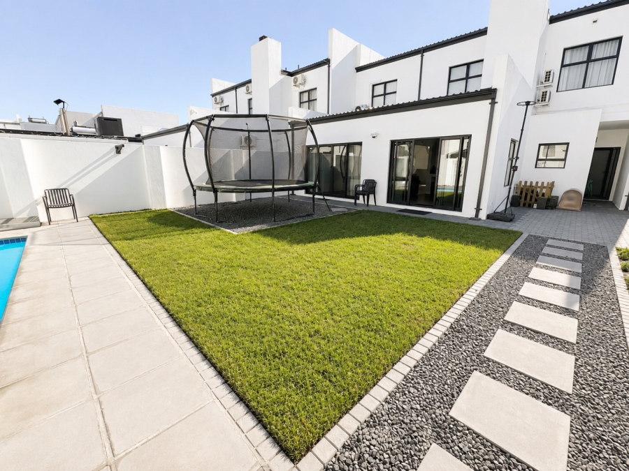 4 Bedroom Property for Sale in Sandown Western Cape